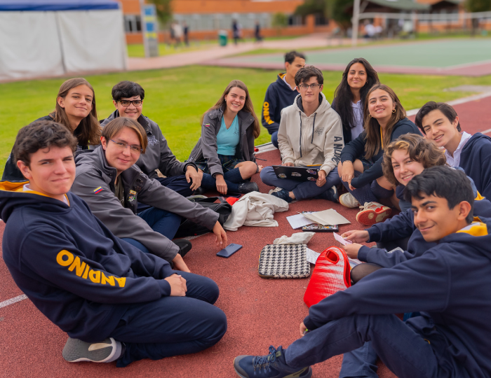 Colegio Andino alemán inglés español abitur trilingüe dos culturas tres idiomas oportunidades cuidado mutuo naturaleza tecnología