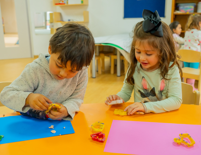 colegio trilingüe como es la vida de un niño del Colegio Andino ambientes secciones aprendizaje calendario B naturaleza aprender jugando
